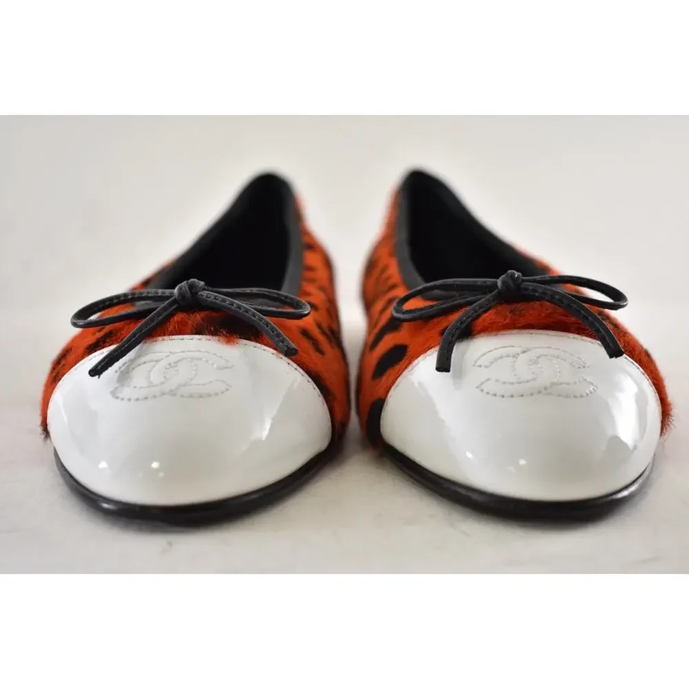 Chanel 26A Orange Leopard Pony Fur Black White CC Logo Ballet Ballerina Flat 39